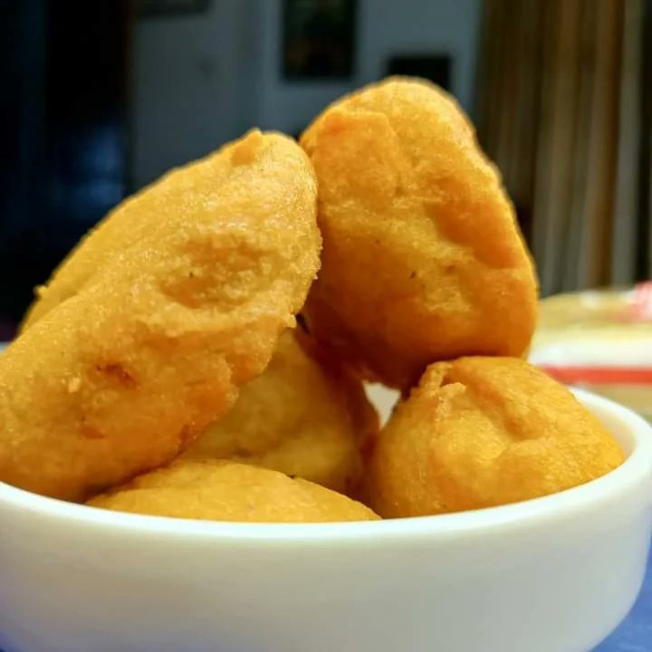 Oceancatering's tweet photo. Eat Or Pass
What's your best weekend menu ?
#akara #beans #beanscake #beancake #bread #flour #sugar #goodmorning #menu #madeinaba #Davido https://t.co/NEfaX65q59