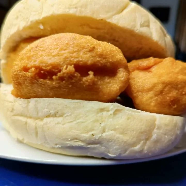 Oceancatering's tweet photo. Eat Or Pass
What's your best weekend menu ?
#akara #beans #beanscake #beancake #bread #flour #sugar #goodmorning #menu #madeinaba #Davido https://t.co/NEfaX65q59