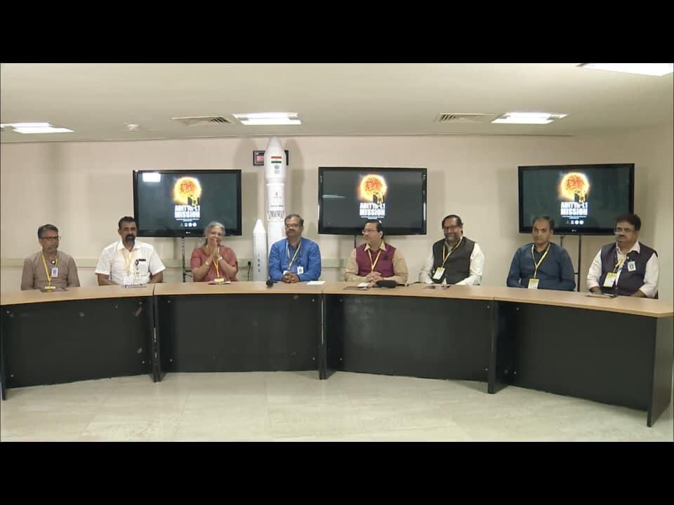 Helen Mason tweet media