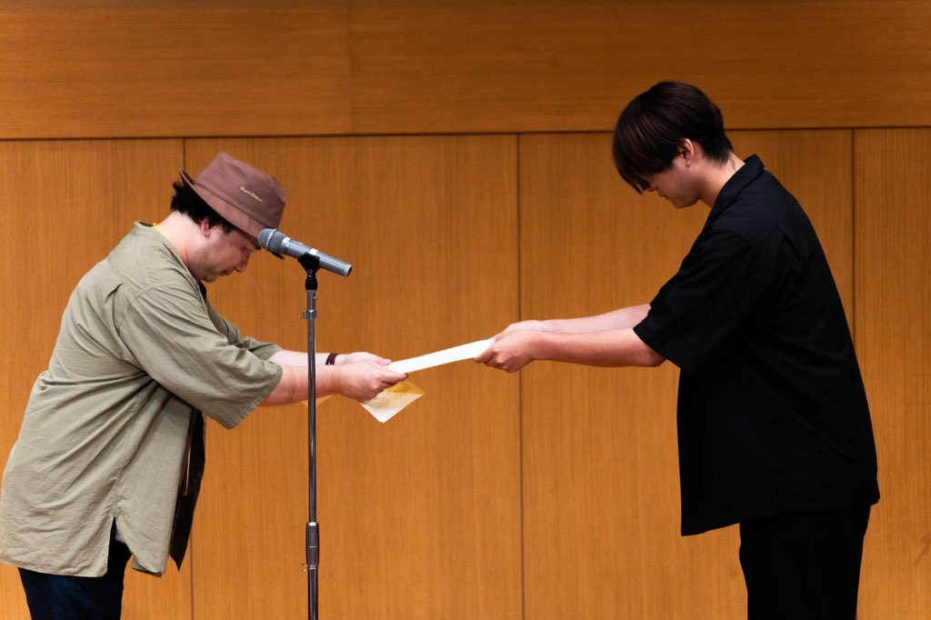 hrn_lleoo's tweet photo. EC2023一般セッションにて、優秀研究賞を頂きました。
とても楽しかったです。ありがとうございました。

#entcomp2023 https://t.co/It8beEuNp4