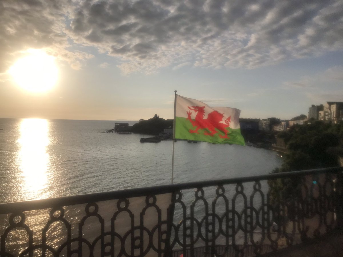 Gonna be a glorious day tomorrow in Tenby! Athletes, put your feet up today, stay out of the sun, hydrate well &amp; get your mind right, ready for the morning. The training is done, tomorrow you can get out there, express that hard earned fitness &amp; have fun! The red carpet awaits!!!