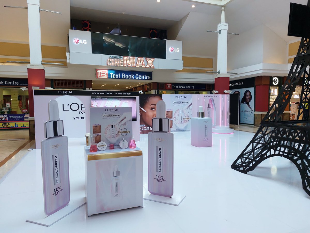 DiscmenEnt_'s tweet photo. We have quite a fantastic plan for you this Saturday. Think Skincare, Sax sess, all courtesy of @LOrealParisUSA. Pop into @thejunctionmall today and get a taste of luxury.
#DiscmenEnt #DiscoverTheDiscmenDifference #DiscmenEntertainment #EventsKe https://t.co/aEedjYuZeu