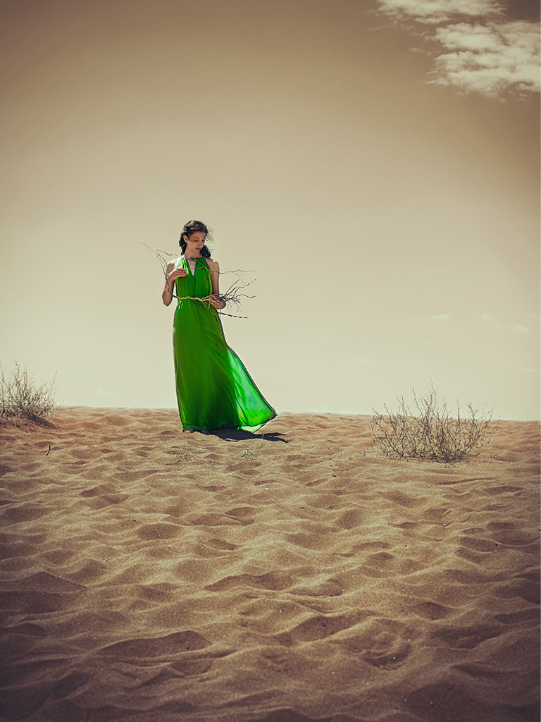 SveBekyarova's tweet photo. Gm and happy weekend! 🙂

"Desert of Mine" 
is my contribution to the #girlsgang event. 

15 sales so far.💝 
Unsold 🔥 on Sunday. 

5 xtz