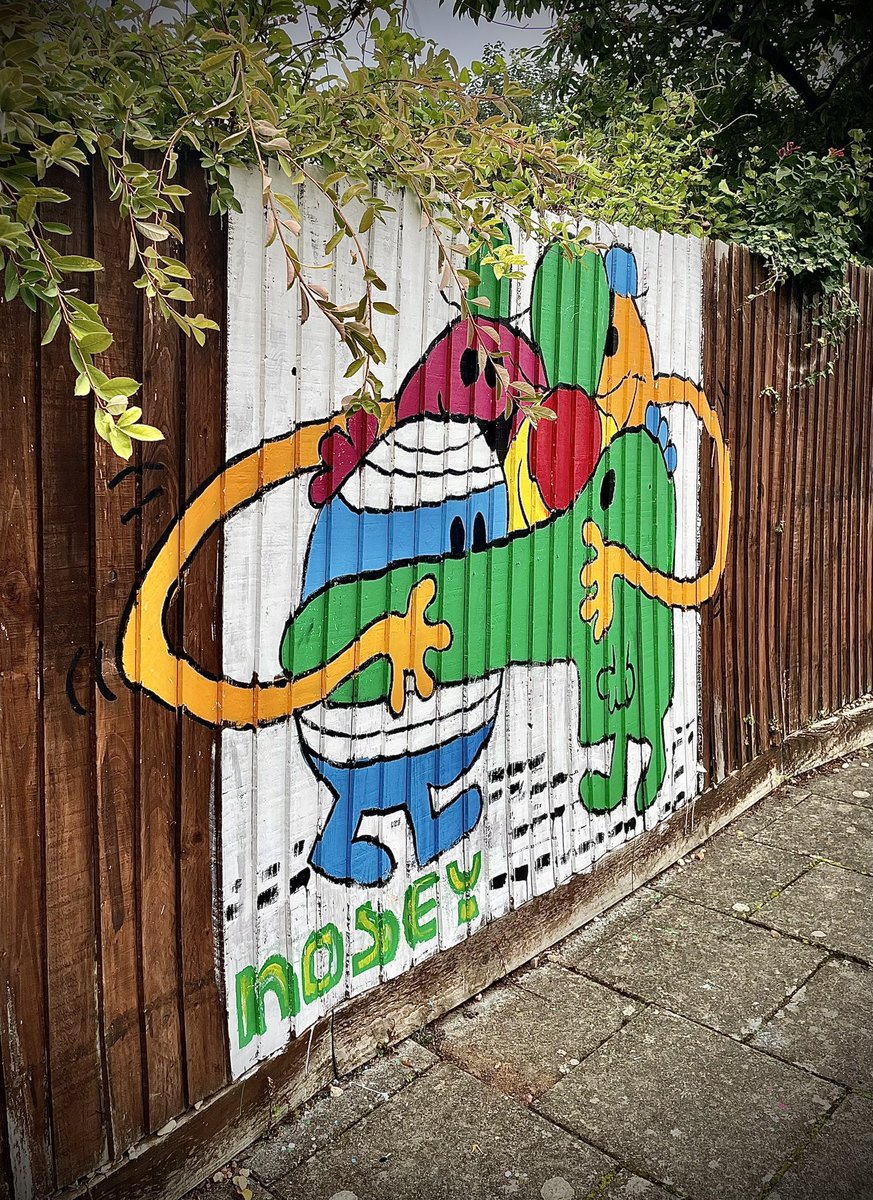 BrisVADAR's tweet image. End of run fun this morning bumping in the @MrMenOfficial crew!! Nice to see #bumpsy has been joined by a few of his friends! #Nosey etc.