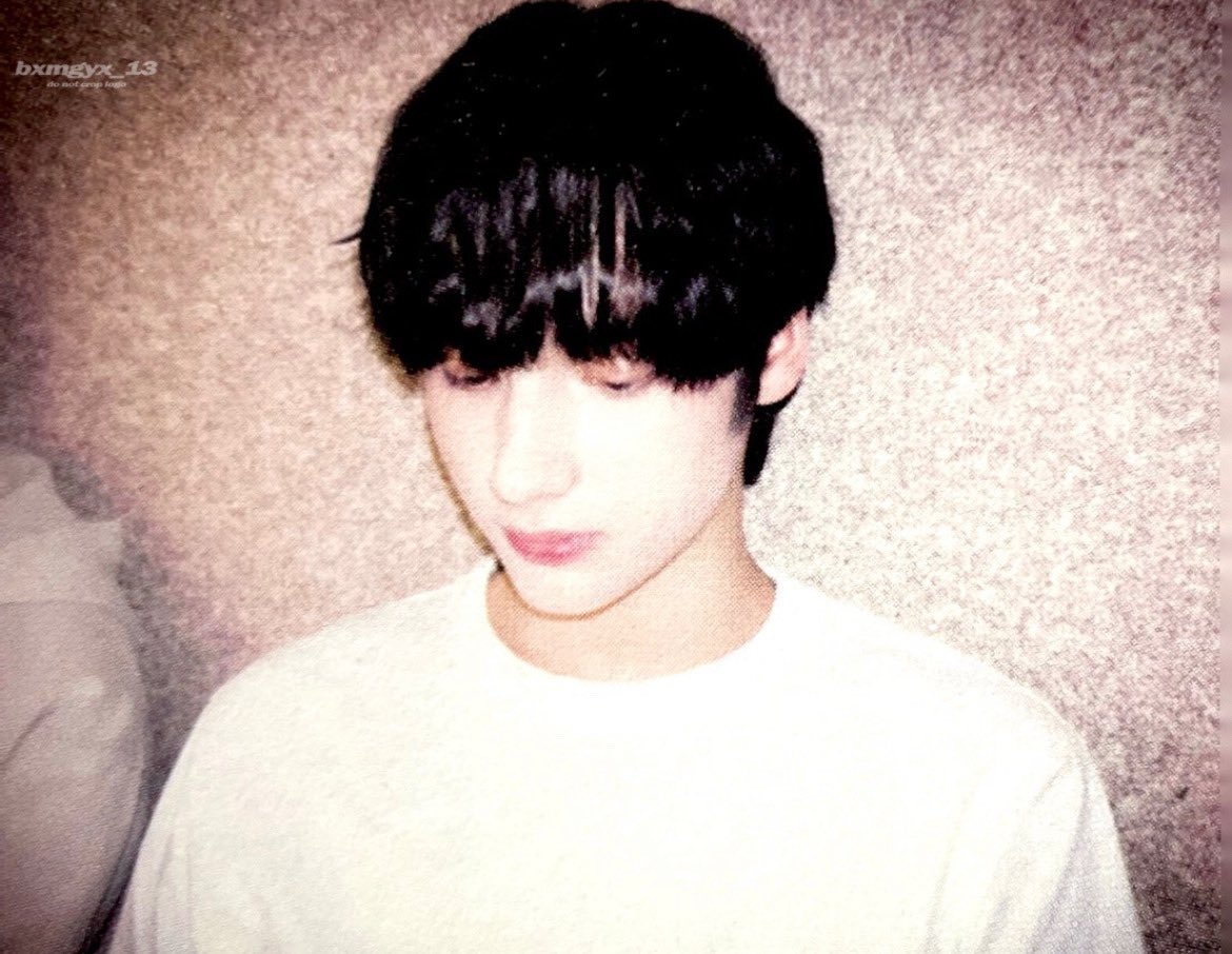 bxmgyx_13's tweet photo. SEASON OF TXT YOUTH photobook ‘Our archive’ Scan #휴닝카이 #HUENINGKAI https://t.co/ECpk51CHEq