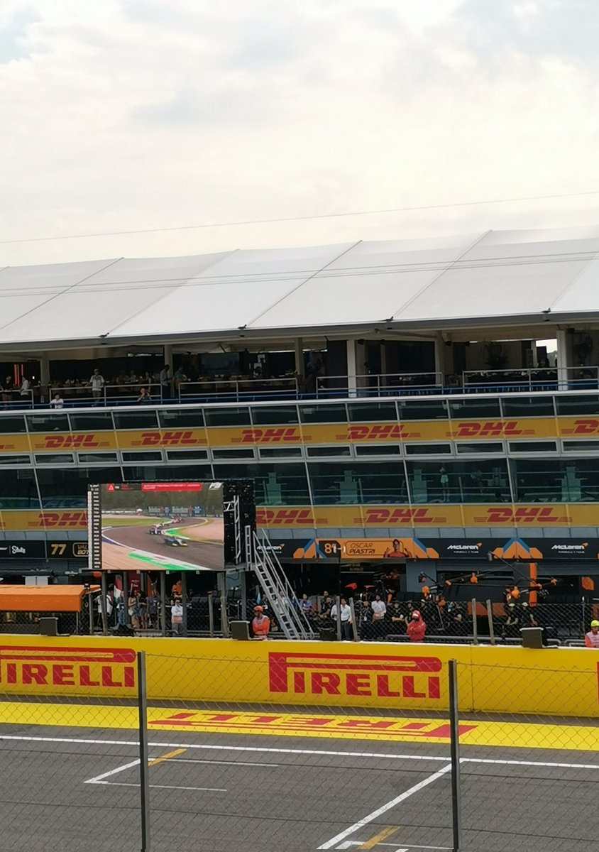 ValentinaBarzi's tweet photo. Good morning from Monza @McLarenDoggo we are right in front of Oscar's box! 🧡
#McLarenDoggoOnTour #ItalianGP #F1 https://t.co/TtjlPBKGdK