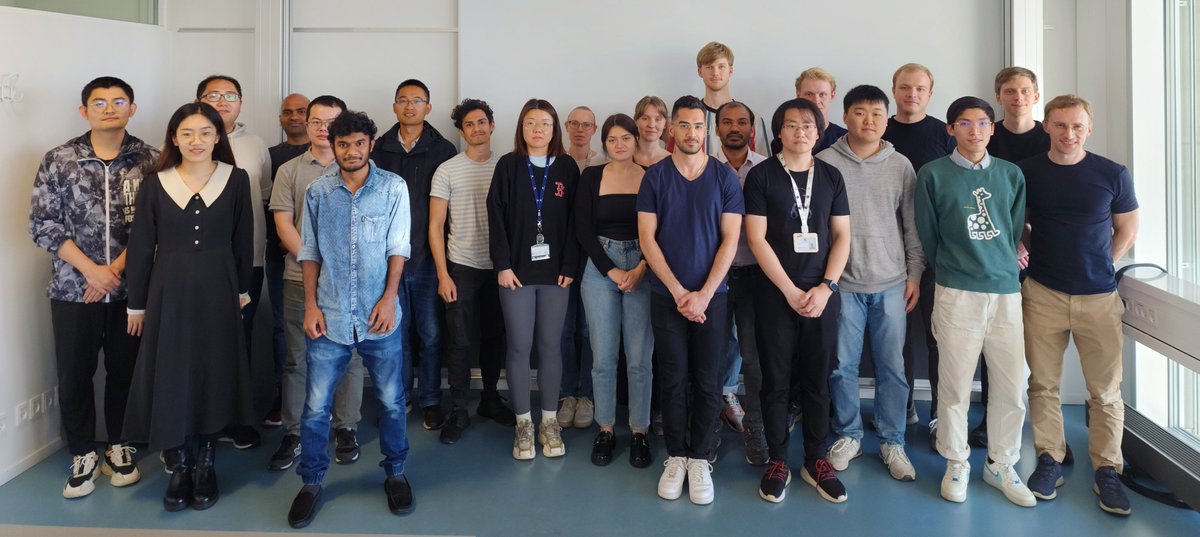 An updated group photo was needed! Yesterday we welcomed new members to the Glass Structure and Mechanics research group: postdoc Mohan Babu, PhD students Sidsel Johansen, Anders Christensen, and Xiaoyi Xu, and MSc thesis students Josefine Christensen and Frederik Gyldenløv😀
