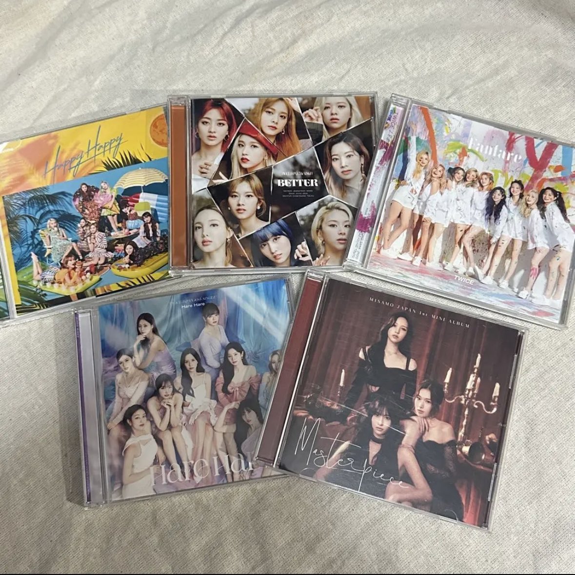 mx2io_'s tweet photo. 【ソンムル企画】
こちらの5枚の通常盤CDソンムルします。
少々特典付き🤭🤭
『応募条件』
フォロー&RT
欲しいCDをリプに書いてください
(5枚欲しい方は全部と書いてください)
『締切』
9/10(日)まで
開封済みです。ご了承ください。
#TWICE #TWICECD #TWICEソンムル企画 #TWICE通常盤CD #ONCE https://t.co/gZ4NNSLIJP
