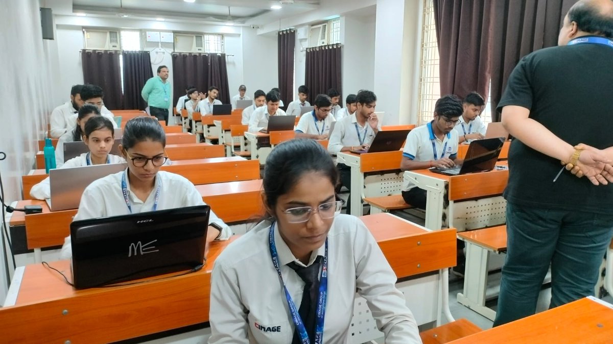 cimagecollege's tweet image. The Final round of Code Combat 2.0 for selected students is going on at Cimage College, Patna
#codingcompetition #codingchallenge #coding #codingforbeginners #cimagecollege