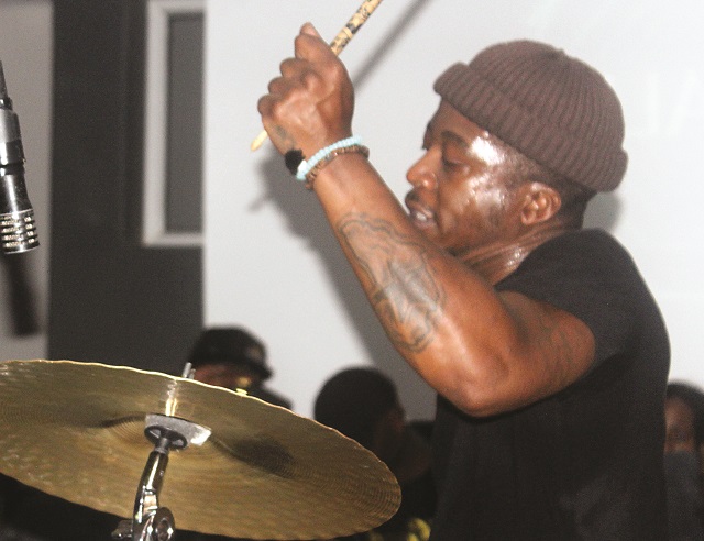 Slavtikz's tweet photo. I would Like to Congratulate Thabo Mabogwane"Smol" of (Black Motion) to holding it out through Music and holding on Black Motion , throughout and Massive art .
Embrace art and never be shaken , keep playing the drum >>
Well Admired Brother.
#flowers 📷
- Slavic  Productions https://t.co/hUq4GA7rvg