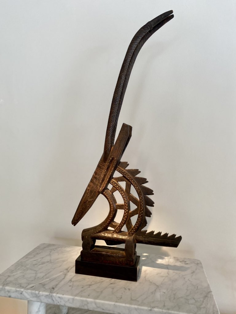 Guiguiii94's tweet photo. Jusqu’à mi octobre, #LucasRatton invite une dizaine de galeries parisiennes dans son espace de St Trop.
De Robert Couturier, le plâtre préparatoire des Arts pour le décor du hall de l’ambassade de France à Tokyo 1956, présenté par Dina Vierny à @ArtParisArtFair il y a 5 mois. https://t.co/idSnvzP74V