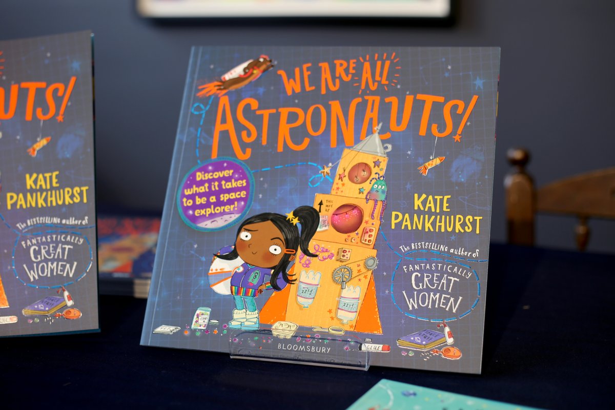 If you missed the publication party of Kate Pankhurst's new book on Thursday, here's one for you...

TODAY 11 to 12 - Join best-selling children’s illustrator and author @KateisDrawing the Gallery for a space themed draw-along session! FREE ENTRY

#LeedsActivities #DaysOutInLeeds