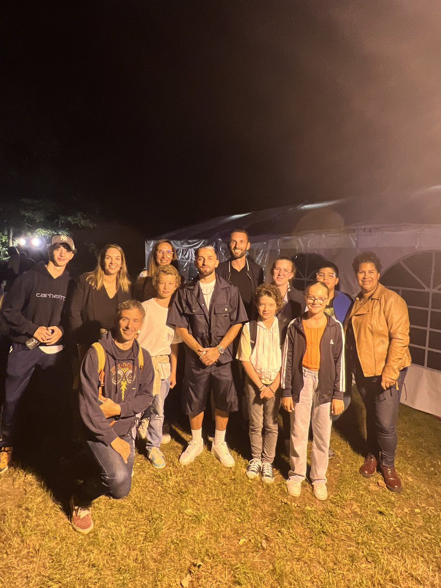 La soirée a été parfaite 🤩 

Toujours aussi magique de voir nos petits héros s’amuser et  heureux 🤩

Merci à <a href="/Ridsa_Officiel/">Ridsa</a> et à Samo pour leur accueil et leur gentillesse.
Les familles étaient aux anges !