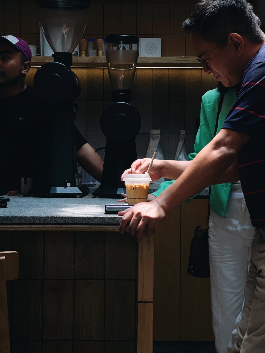 naaufaal's tweet photo. visited Kurasu Senopati today ☕️ always enjoying Matcha Latte Espresso 👌🏽 — Congrats for the new branch @yozo_otsuki 🔮 https://t.co/ajCJIkKZzw