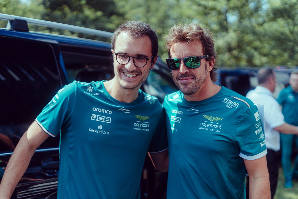 AstonMartinF1's tweet photo. Ready to feel your support driving us on again today. 💚

Let us know where you'll be tuning in from and who you'll be watching with this weekend!

#IAM https://t.co/VvIZZFzrQZ