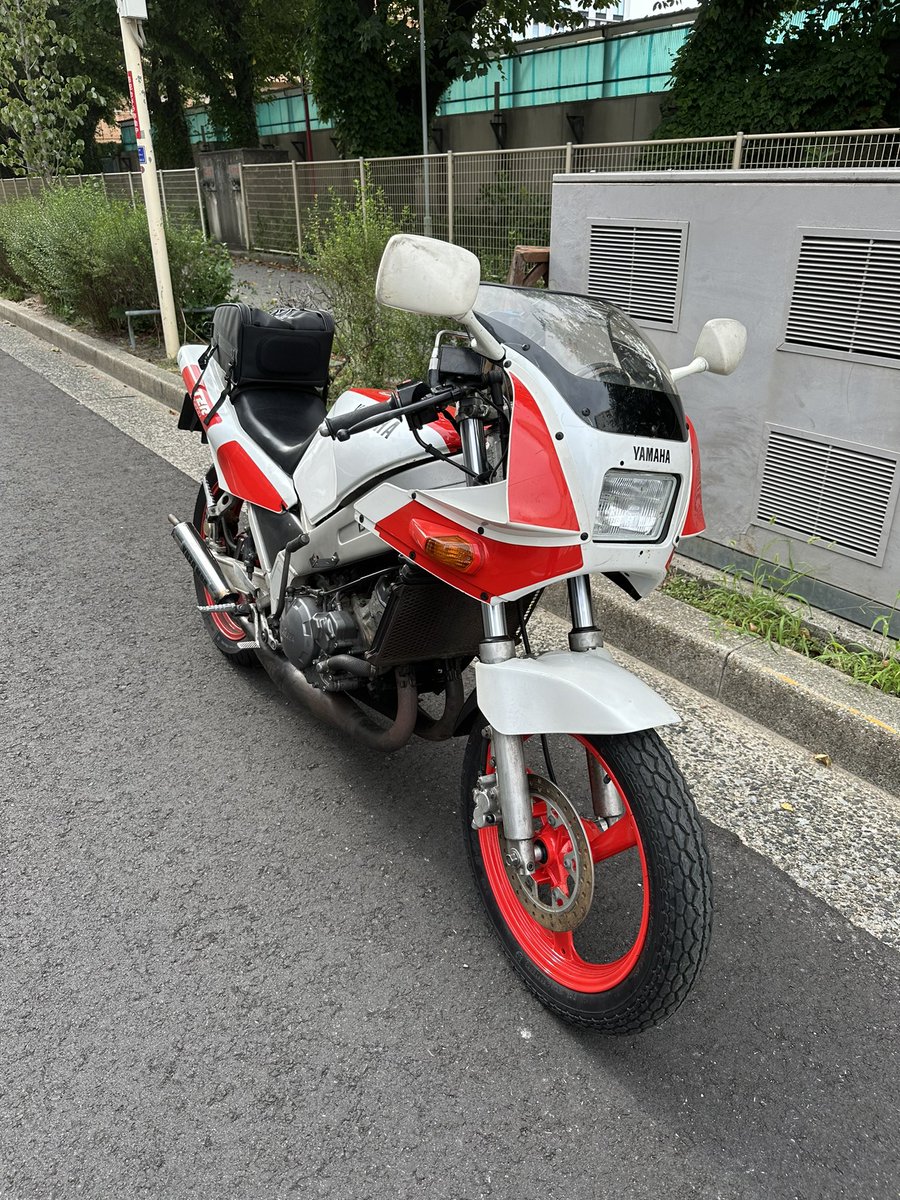 NknsKj's tweet photo. わかる人にしかわからない。
#YUZO #16inch #DUNLOP https://t.co/NA5SgHy4Pd