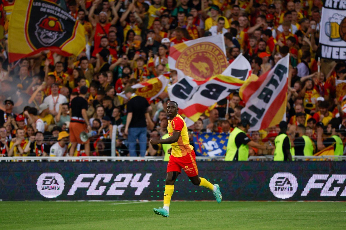 🚨 OFFICIEL ! Voici le CALENDRIER du RC Lens en Ligue des Champions ! 🤩❤️💛

✈️ FC Séville ⚡️ RC LENS (20/09)
🏠 RC LENS ⚡️ Arsenal (03/10)
🏠 RC LENS ⚡️ PSV Eindoven (24/10)
✈️ PSV Eindoven ⚡️ RC LENS (08/11)
✈️ Arsenal ⚡️ RC LENS (29/11)
🏠 RC LENS ⚡️ FC Séville (12/12)