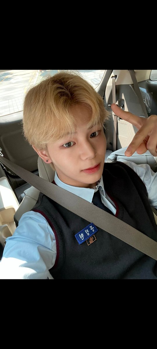 🫂🖼📝 || 01.09.2023 [Mnet+ Uptaites]

《 J'ai pris une photo parce que ça m'est venu à l'esprit, j'espère qu'elle te plaira 》

✎ #MUNJUNGHYUN #EVNNE #EVNNEJUNGHYUN #이븐 #문정현 #shinebright_evnne