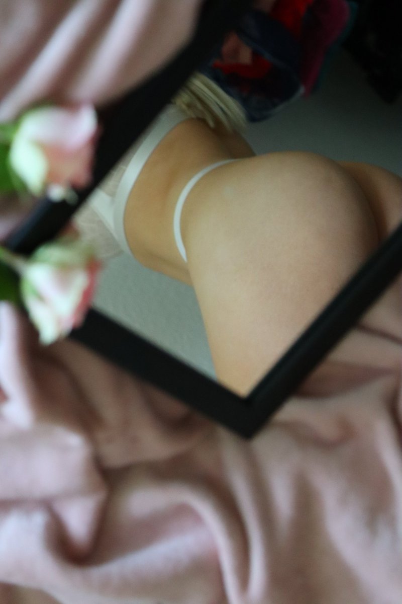 Angieyzfr's tweet photo. Lasst ihr auch Liebe bei meinem neuem Beitrag auf Instagram da?🫶🏻 
https://t.co/QYre9kQ8je https://t.co/MU754BX4Sd
