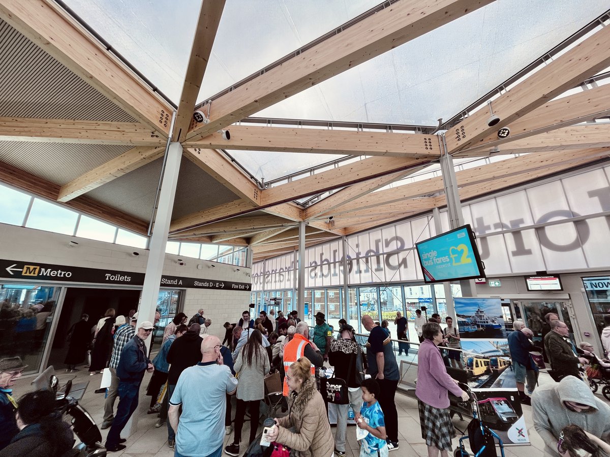 A big day for ##NorthShields as the ribbon is cut on our classy new bus station. The new public square is really bonny too. #OnTheUp