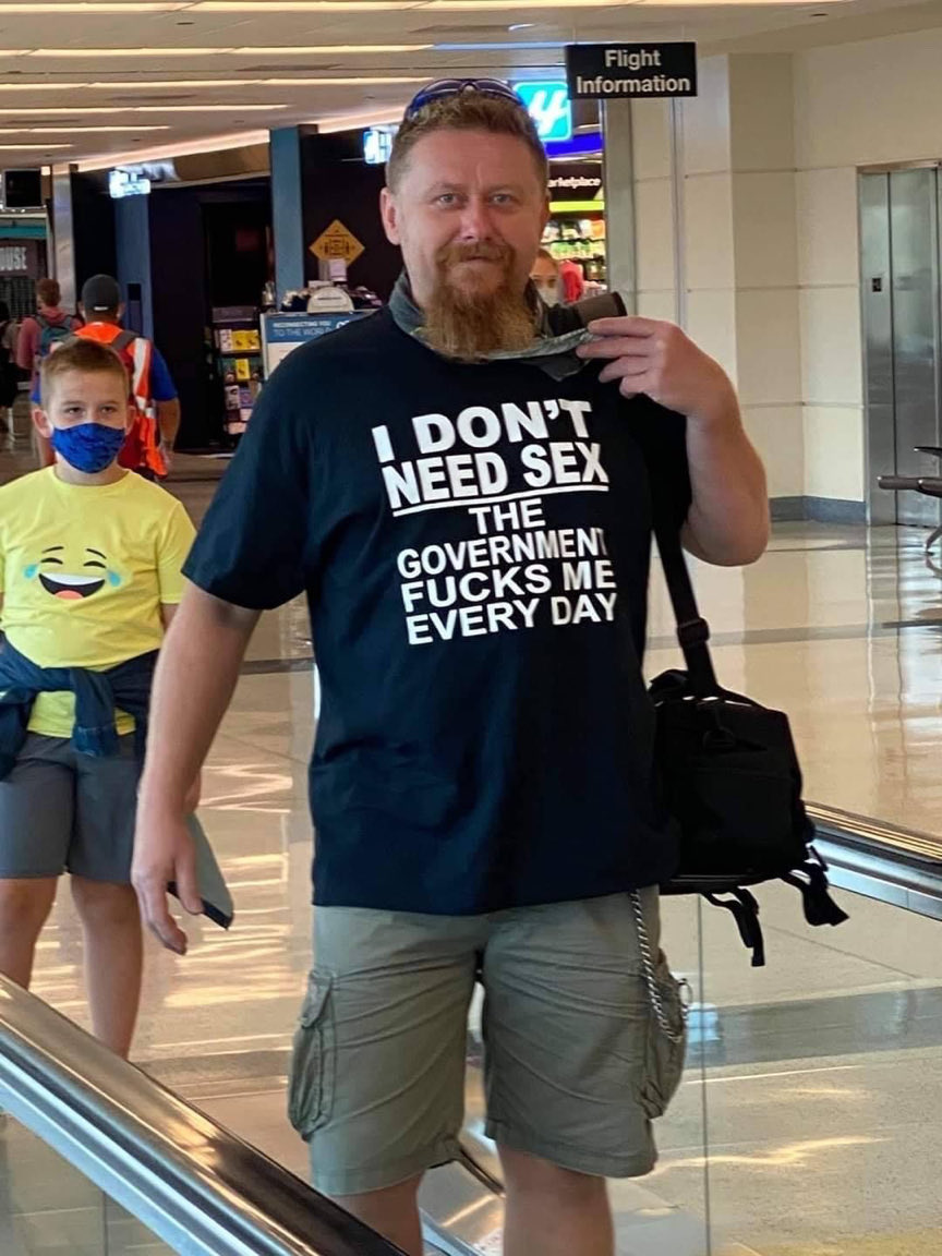 bamwinejnr's tweet photo. As a Ugandan you need this Tshirt 😂💀 https://t.co/yV2nwmOTYt