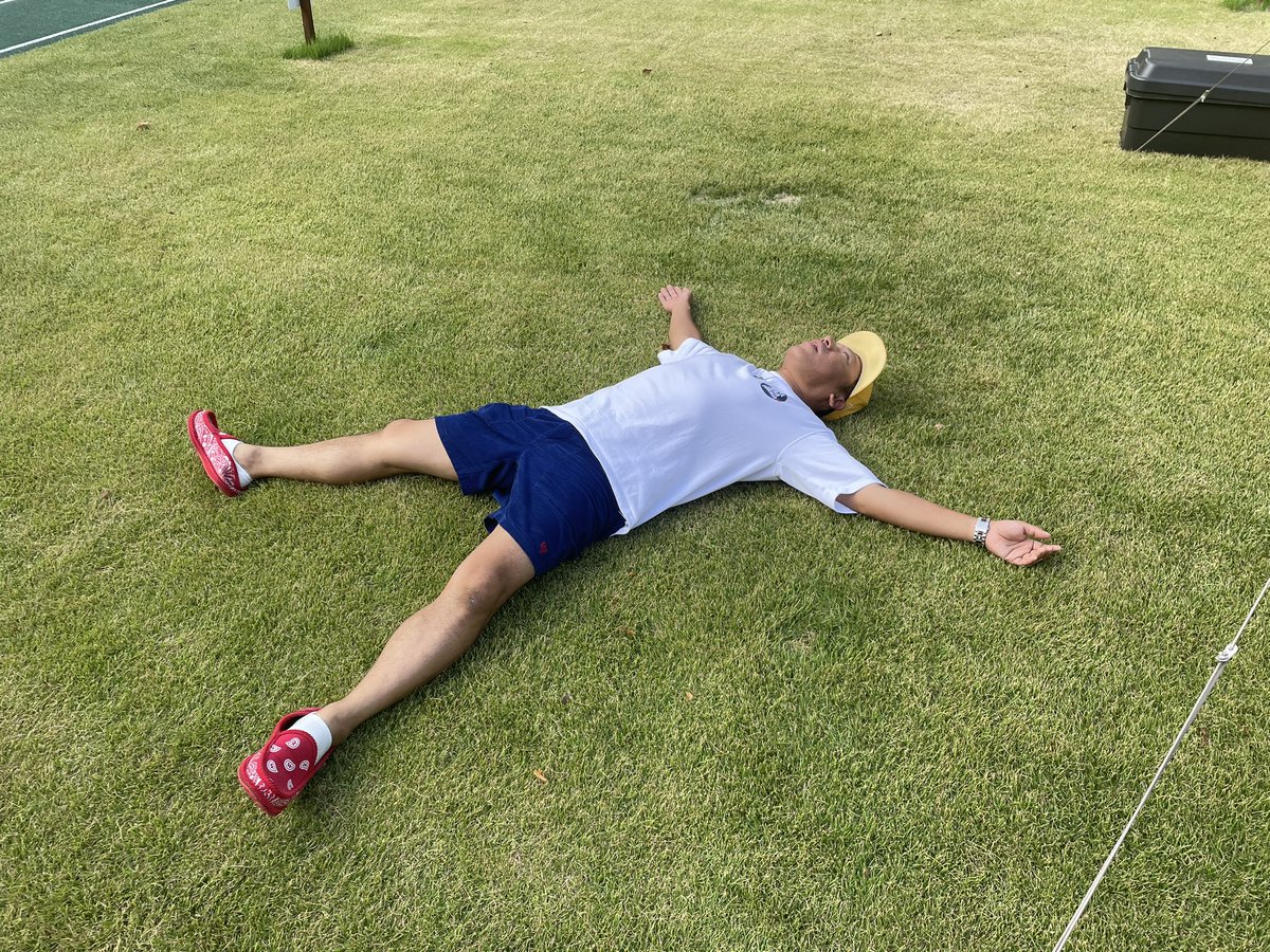 takeidongebabee's tweet image. 天然芝が気持ち良すぎる！

NACK5キャンプレポートはこの後18:12〜
聴いてねー📻
#pscc