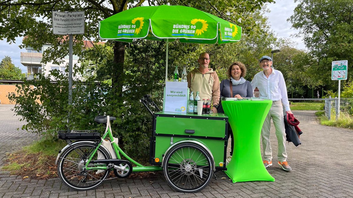 Heute sind wir ansprechBAR in #Leverkusen am Quettinger Feld.
Ob kommunale oder bundespolitische Themen. Für freuen uns auf den Austausch.