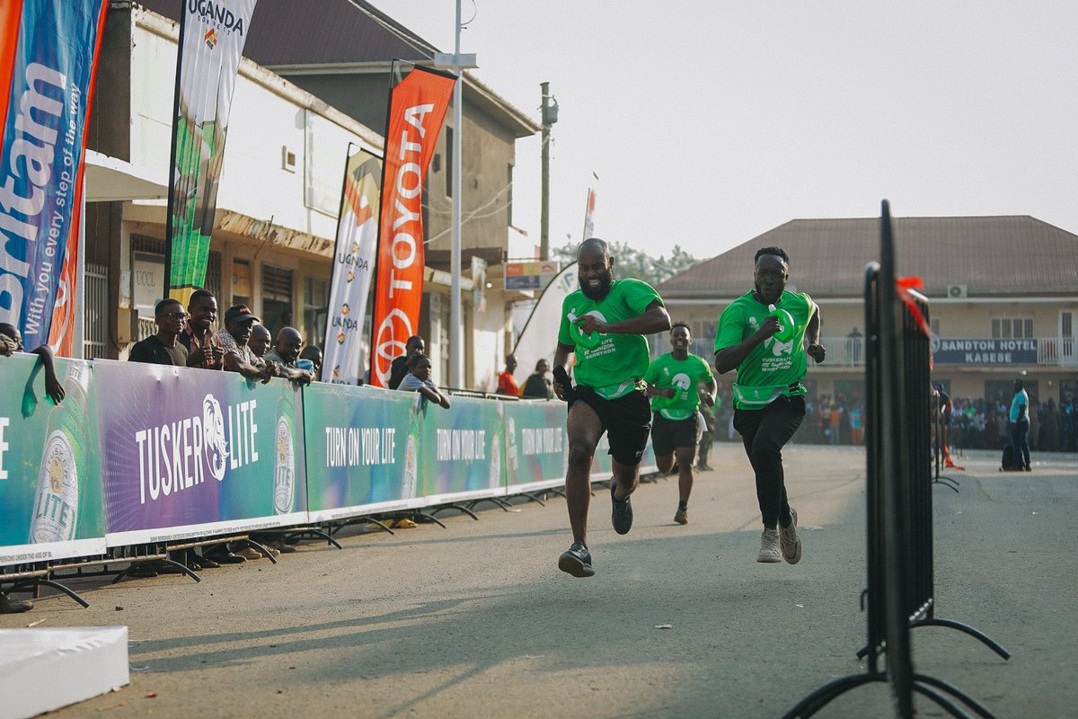 Flying high and hard to cross the finishing line 😂
#TuskerLiteRwenzoriMarathon