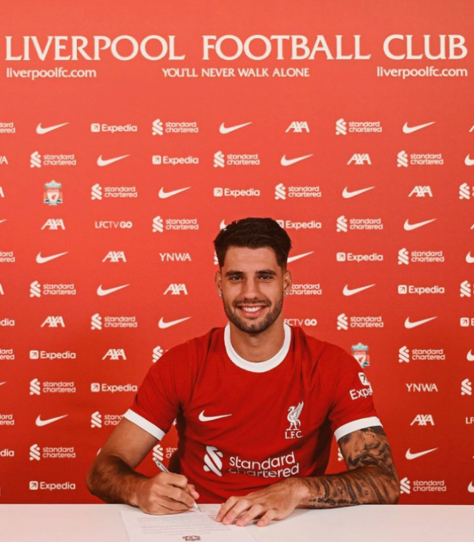 KitmanApp's tweet image. 💸Transfer window shut💸

✨Show us your favourite signing of the summer!✨

Sami starts!

#Kitman #FootballShirtMarketplace
#ComingSoon