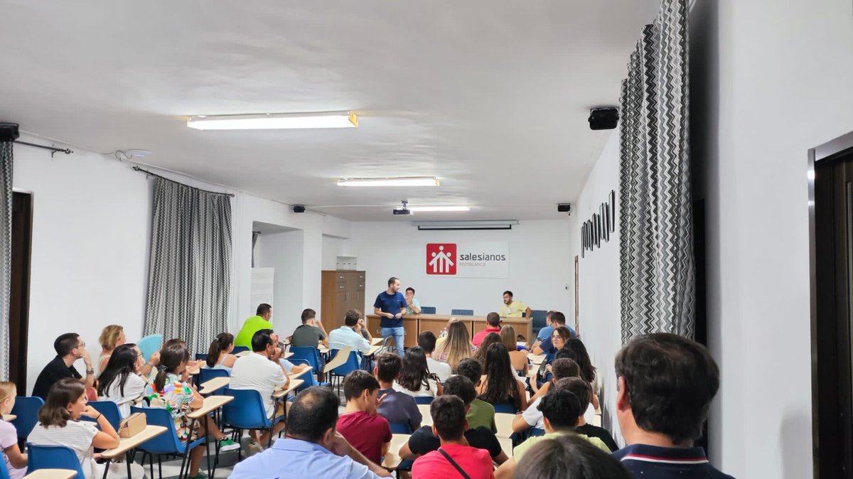 LosdelPerdon's tweet photo. 👥 En la noche de ayer tuvo lugar la reunión informativa para el arranque de un curso ilusionante que comenzará la semana que viene con los primeros ensayos

🤝 Agradecer a todos los presentes por la gran asistencia al acto y esperamos disfrutar juntos en esta nueva andadura https://t.co/G3MhDXCVqH