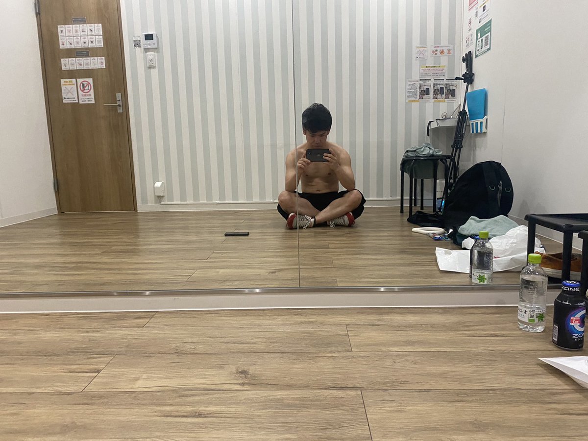 b10wepower's tweet photo. I came back again 体力なさすぎ https://t.co/9ZjAK8WRTA