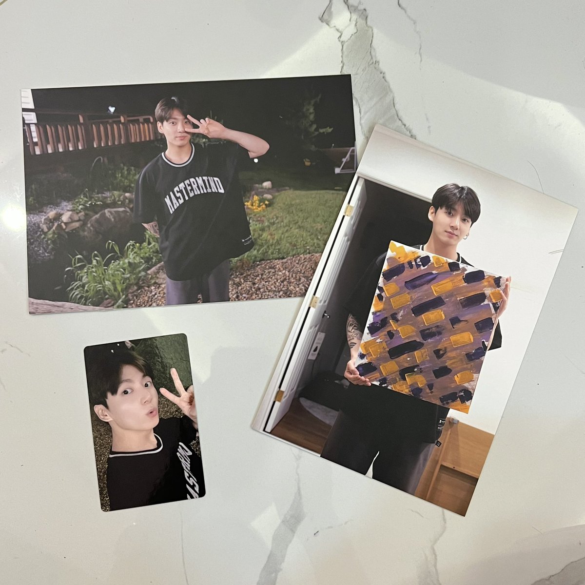 jjkscartz's tweet photo. .  .  . wts If jungkook bts ph 💗 

— Jungkook In The Soop PCs 🍀

# 450 set / 400 payo 
# prio set taker, but if tingi, 250 pc/200 postcard 
# prio payo / 1 week reservation
# reply "mine" or dm me to claim ☁️

🏷️ want to sell bangtan jeon kook koo jk its 2 pc photocard postcard https://t.co/tFsMLwaHKH