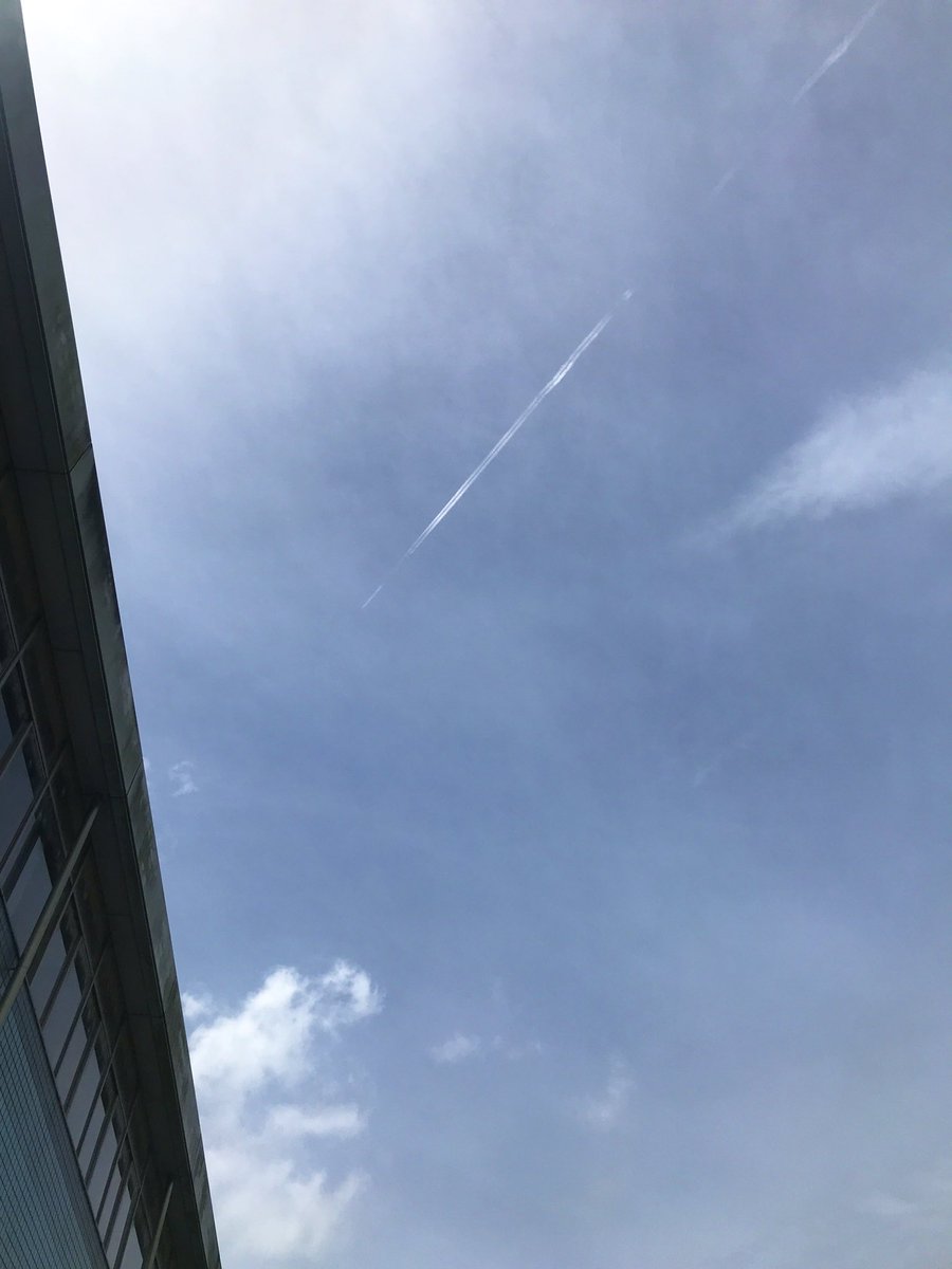 おつかれさまです

今日はなんとかうっすら青空見られました😄

今夜も張り切ってバスケ応援します🏀

みなさん良い夜を〜🌃😌