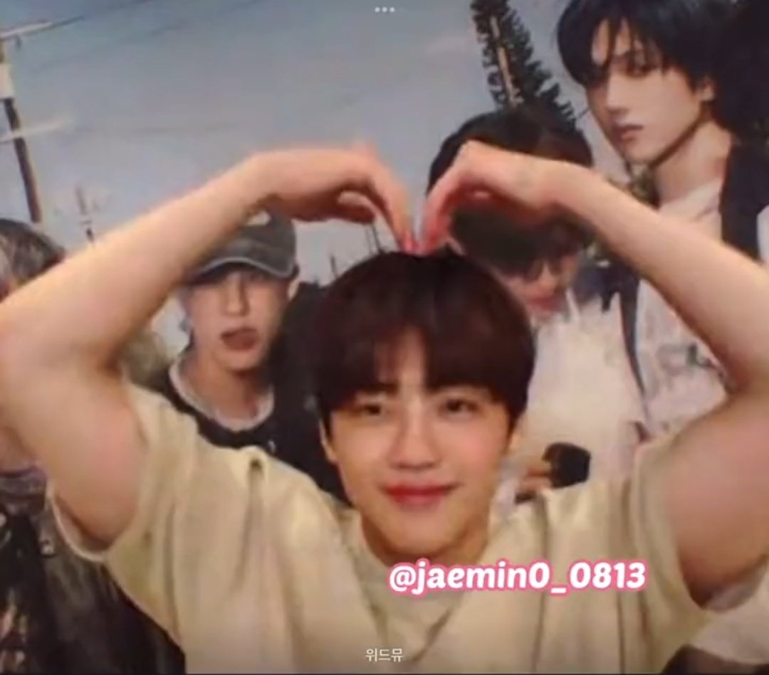 โอ้ย หน้ามีอยู่แค่นั้นอ้ะ 5555555555555