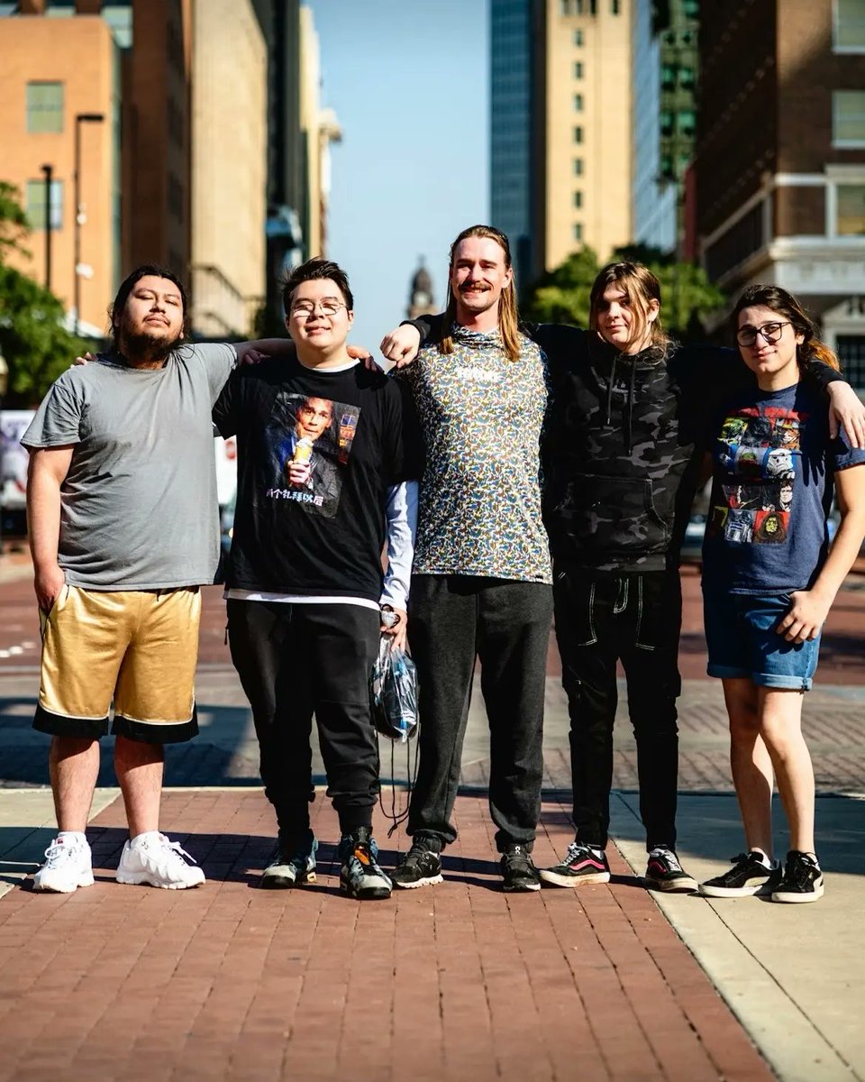 The DFR was the worst way to end the season, but that doesn't erase everything we did and our accomplishments together. This game turned my life around and gave me something to make me better than the day before as a player and person. I love my teammates and I love Halo.