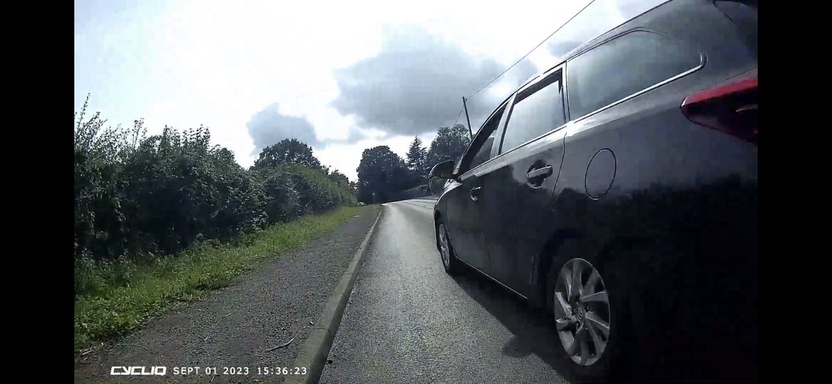 What’s the chances of a warning letter for this taxi driver, <a href="/kent_police/">Kent Police (UK)</a> ? I assume that as there was no collision you won’t be interested in the slightest.