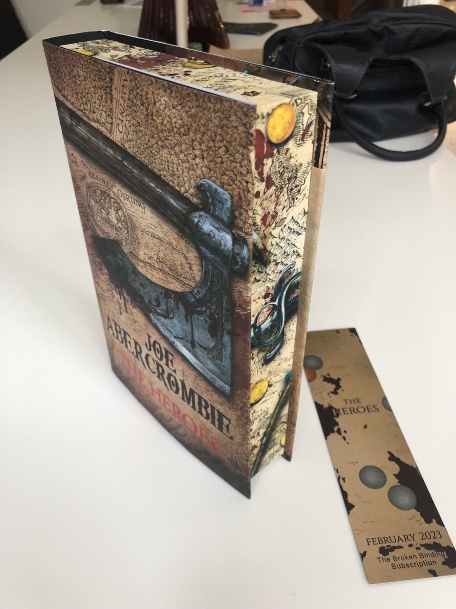 LordGrimdark's tweet image. The ⁦@binding_broken⁩ limited edition hardcover of The Heroes with the craziest sprayed edges in all the kingdom.