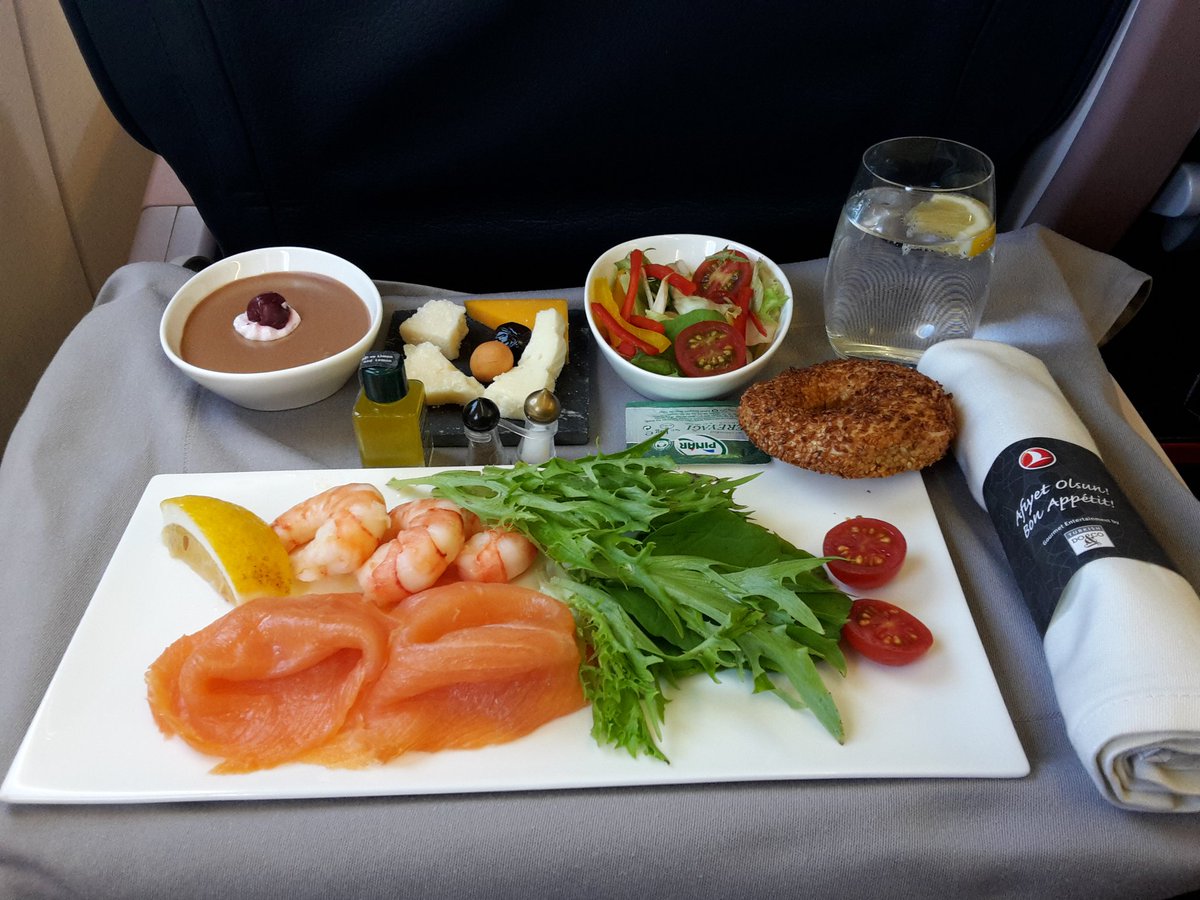 volkancordan's tweet photo. Good Day from @TurkishAirlines Inflight.
#staralliance #boeing738 #Europe #businessclass #eliteplus https://t.co/HTrKVZyNEA