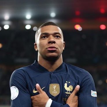 MarcooVfB's tweet image. PSG stellt einfach den unsympathischsten Angriff aller Zeiten💀