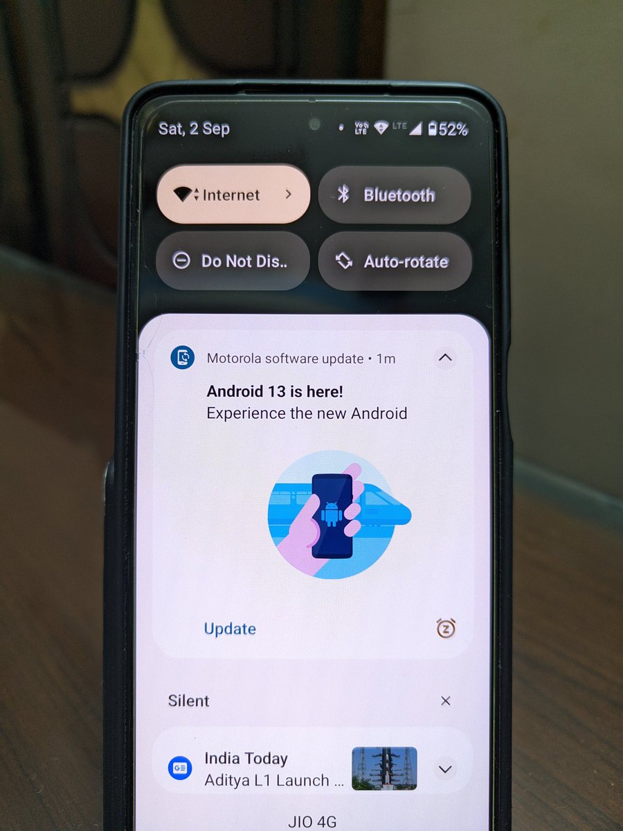 thegadgetshub's tweet image. Android 13 update for Moto G82 is here at last.

Unfortunately, this also marks EOL for the phone.
