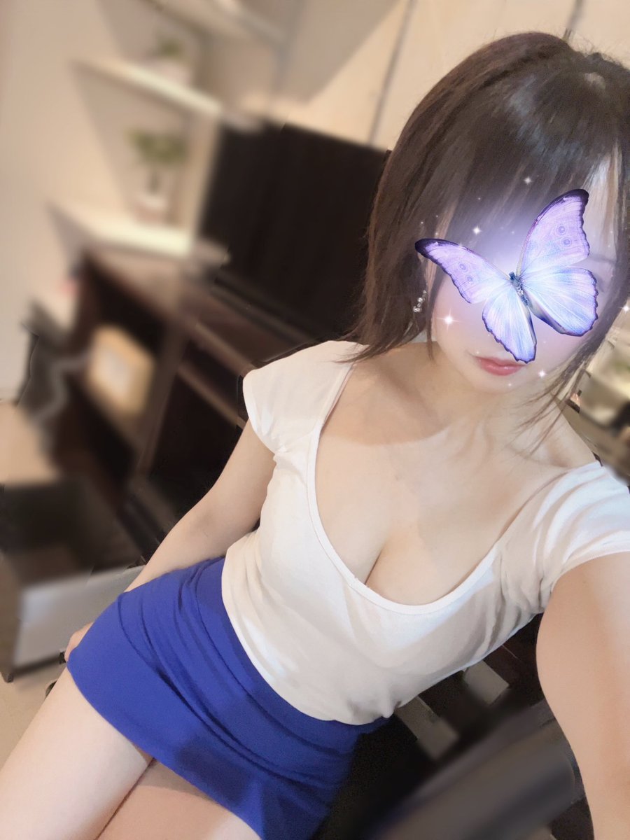 amanemika25's tweet photo. こんばんは(^ ^)

21時から5時まで❀

本日も事前のご予約で
完売してます🈵✨

早くからご予約してくださった
本指名様方♪
お会いできるの楽しみにしてます😊 https://t.co/OHqSm2QHRk