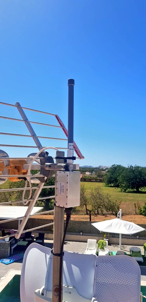 De_PINSIGHT's tweet photo. Another dead spot is now benefiting full @helium🎈 coverage in the #ibiza #campo @BobberCom. Getting ready for our POC launch.
#winteriscoming
@seeedstudio
@DIMO_Network
@belongnet
@peaqnetwork
@HeliumFndn
#elsys https://t.co/zwxx1CFdwb