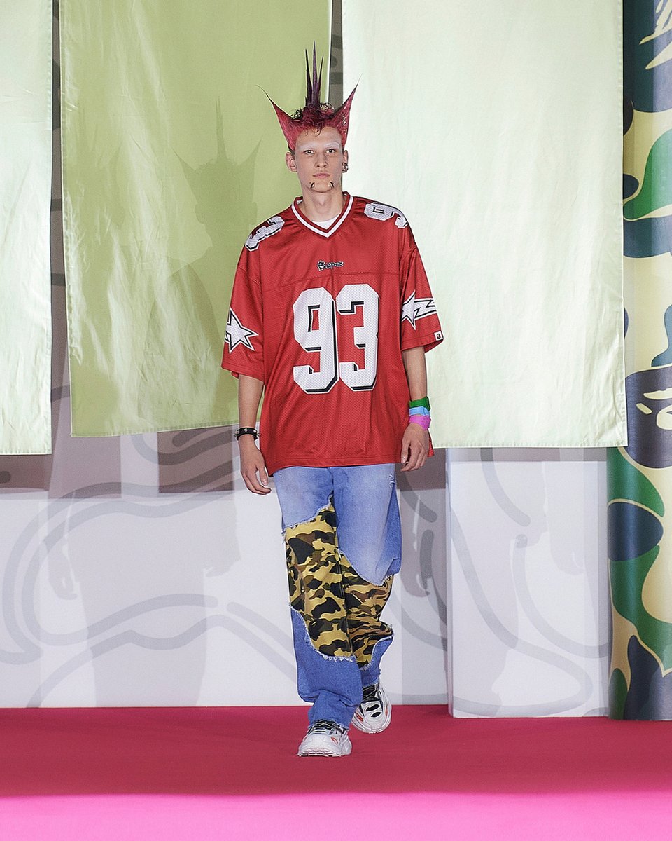 BAPEOFFICIAL's tweet photo. A BATHING APE® SPRING/SUMMER 2024 RUNWAY SHOW by R | A BATHING APE®
#bape #abathingape #bape30
#RakutenFashion #RakutenbyR #RakutenFWT https://t.co/QfwXEvLrwF
