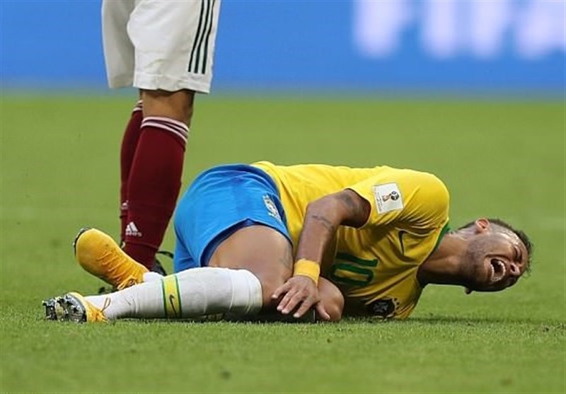 FootBall88898's tweet photo. Performers Neymar🤣 https://t.co/0SzC7K4CJI