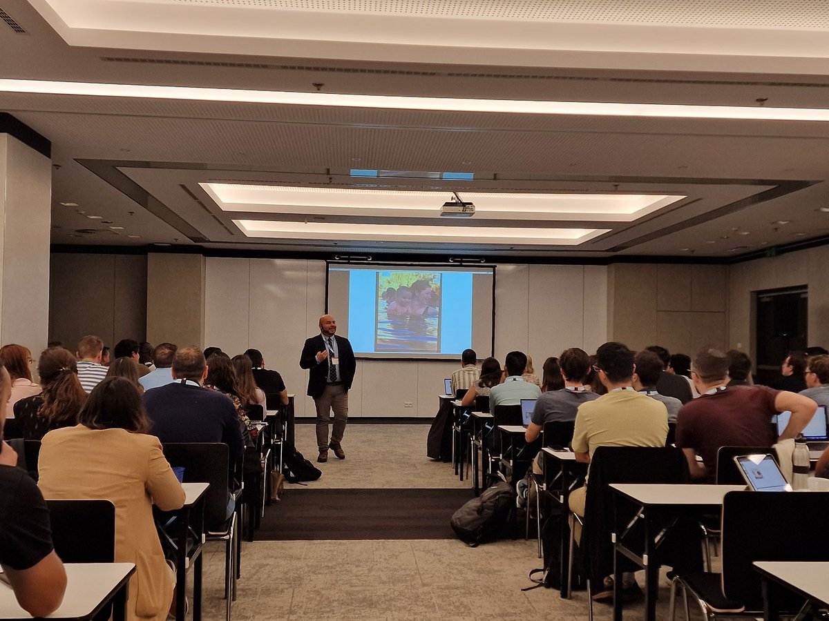 AFSpinoit's tweet photo. #eurep23 day 2!  Full room, residents learning #pediatric #urology.  The ped team @berkburgu 🇹🇷&amp;🇧🇪 @uzgent teaching most important tips of frequent conditions for any urologist.  @UrowebESU @evanliats @endouro. https://t.co/OD41JmI2cr
