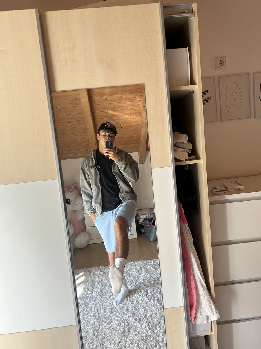 CashMasterJona's tweet photo. Aufgepasst🚨🚨
Ich stelle absofort folgendes zum Verkauf:
- Getragene Boxershorts💦
- Getragene Socken 💦
- Spucke 💦
- Pisse💦
- Benutzte Kondome💦

Also Los ihr wisst was zu tun ist😈😈

Alle Retweeten sofort!!

#findom #fendom #master #rt #cash #money #slave #socks https://t.co/Mmn3qygDfA