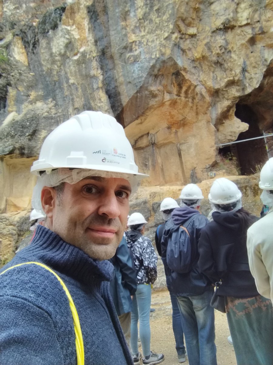 javipelegrin's tweet photo. Visitando Atapuerca 😊. 

#ASELE2023 https://t.co/2LLlWgDsfV