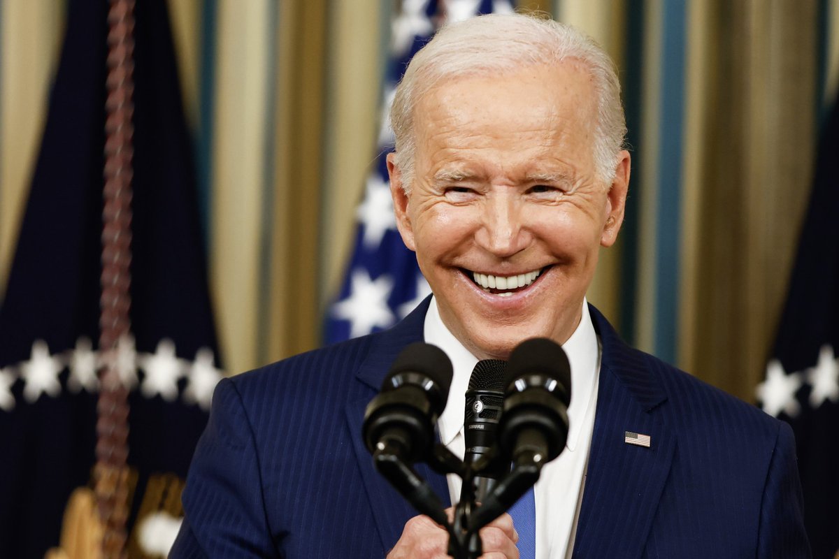 BREAKING: 

Biden administration set to announce delivery of depleted uranium projectiles to Ukraine's military.  

After Britain sent them the previous time, the Russian army immediately discovered the warehouse and hit it with a missile.  There were measurements in the…