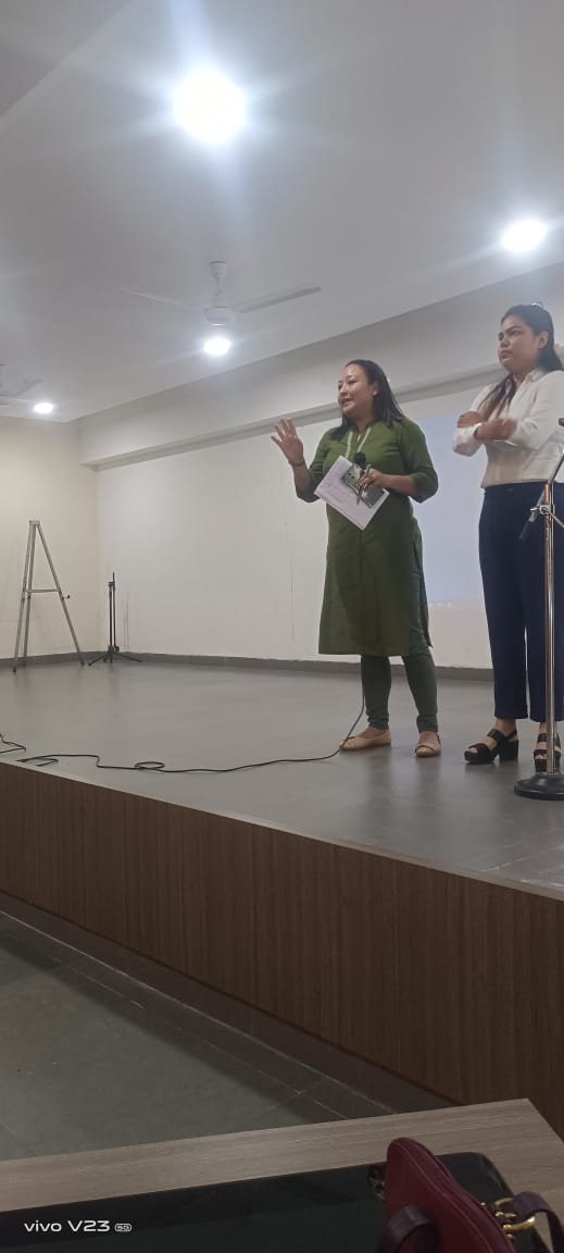 Assamforestryr1's tweet photo. Team of officials of #SilviculturistAssam interacting with students of #DPSGuwahati on #CulturalServices of #ForestEcosystems..gathering feedback on valuation.@assamforest @AFS_Assam @CMOfficeAssam @cmpatowary @mkyadava @sonalighoshdws https://t.co/z9I4iF4x9B