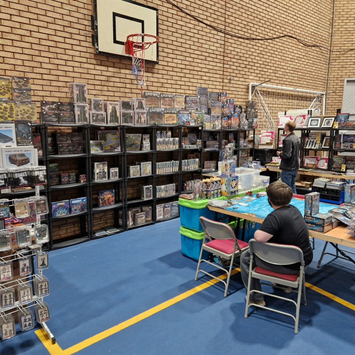 thepitgameshop's tweet photo. First show this weekend is Border Reiver
#thepitgamingshop #thepitcrew #thepitworldtour2023 #flgsontheroadagain #roadtrip #anomaliaterraintiles #mantic #krmulticase #ontheroadagain #flgsontheroad #flgs #battlefront #worldwariiiteamyankee #borderreivershow #borderreiver2023 https://t.co/TbKV6iHHOX